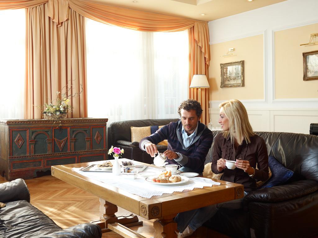Hotel Dolomiti โมเอนา ภายนอก รูปภาพ