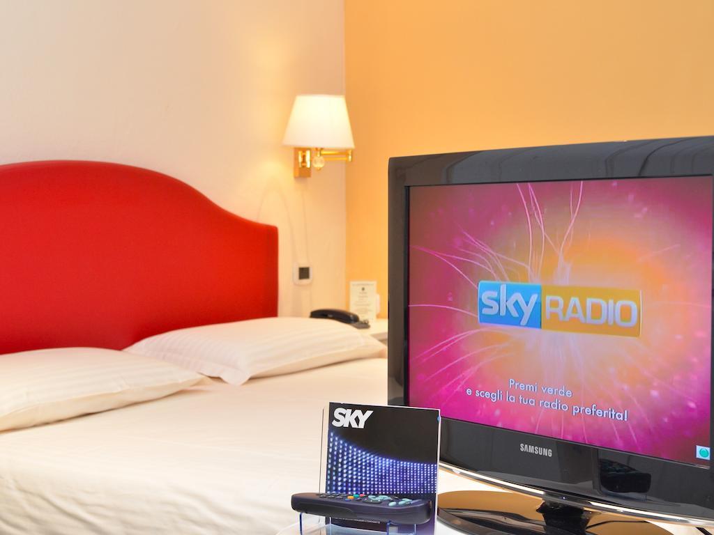 Hotel Dolomiti โมเอนา ภายนอก รูปภาพ